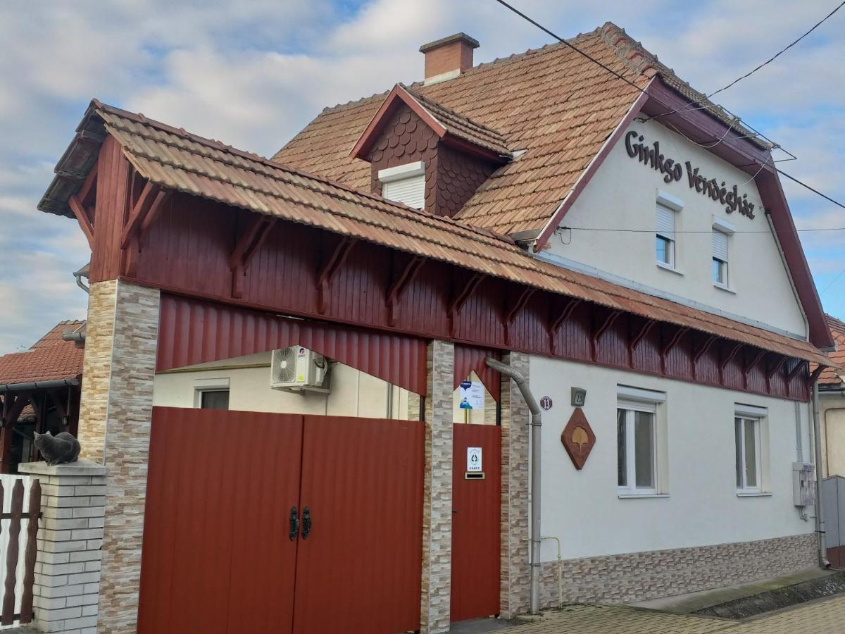 Ginkgo Apartman Demjén Buitenkant foto